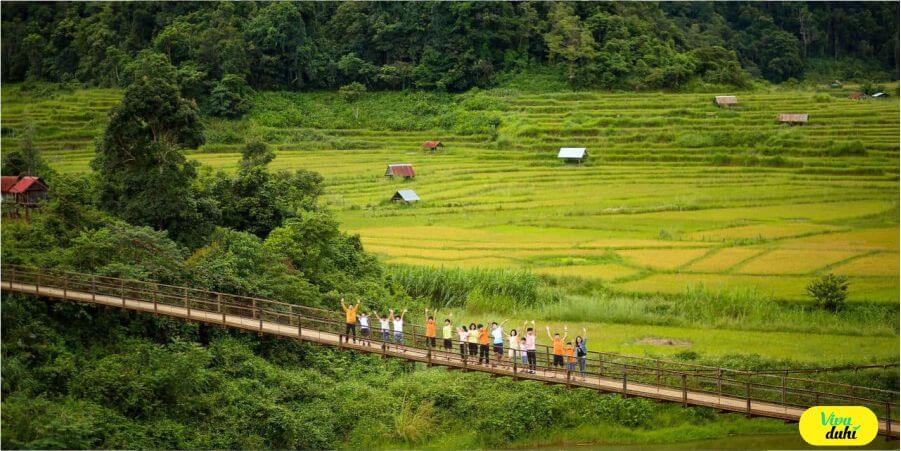 làng Kon Tu Rằng