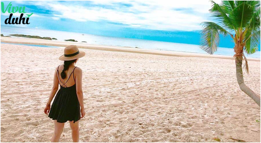 Mặc trang phục đi biển Thái Lan Mặc trang phục đi biển Thái Lan