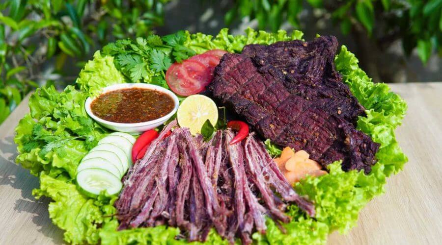 Thưởng thức đặc sản Tà Xua